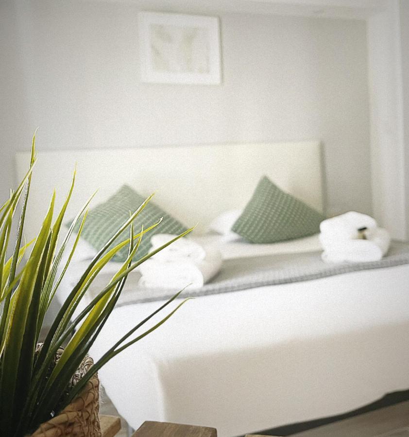 Calmaria Guesthouse Порту-Кову Экстерьер фото